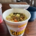 雪山文殊山の山頂でカレーラーメン